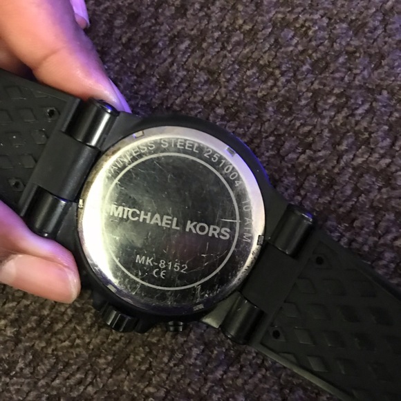 Michael Kors Watches Mk8152 Dylan Black Silicone - Picture 3 of 3